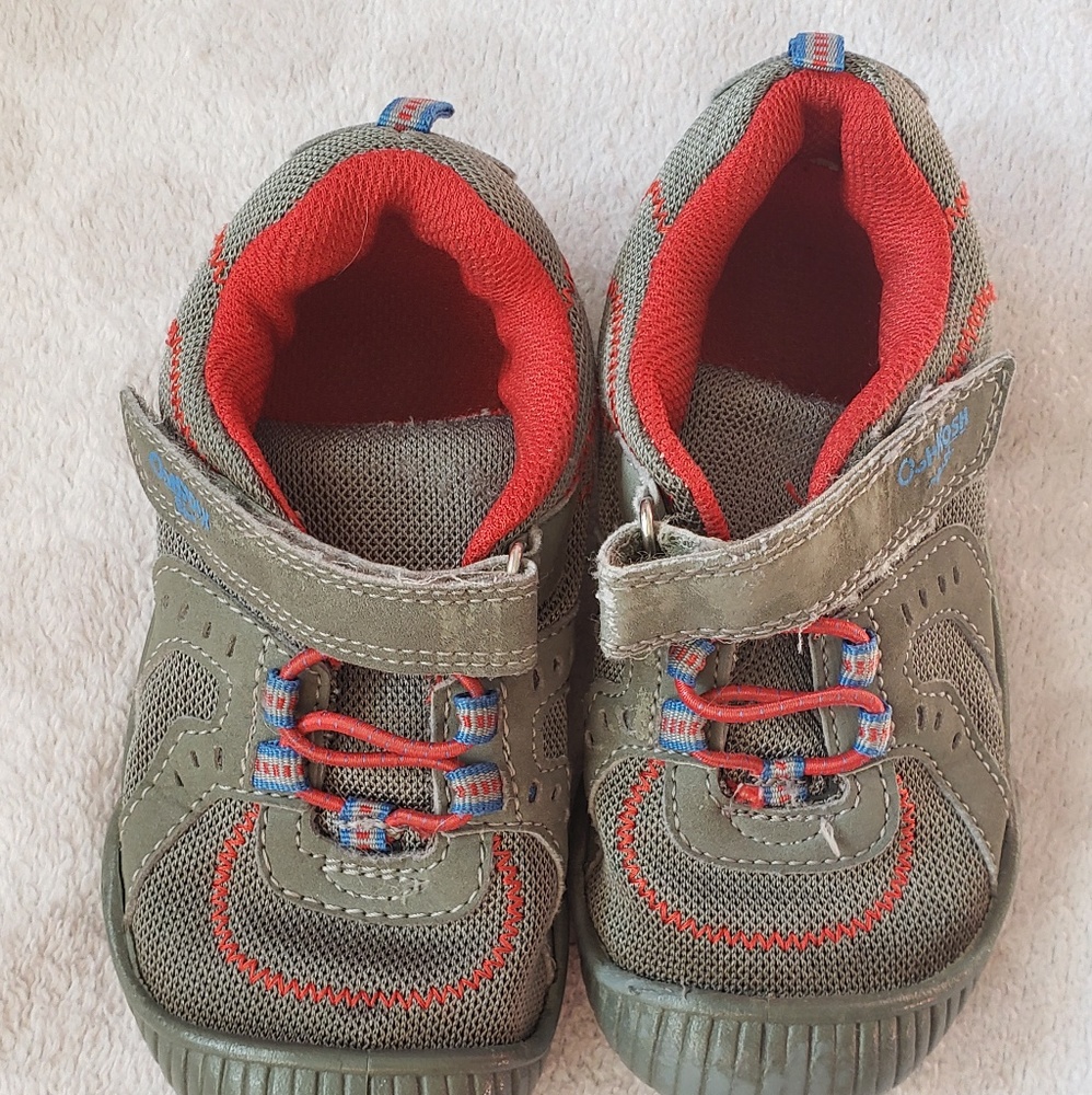 Oshkosh Bump Toe Sneakers